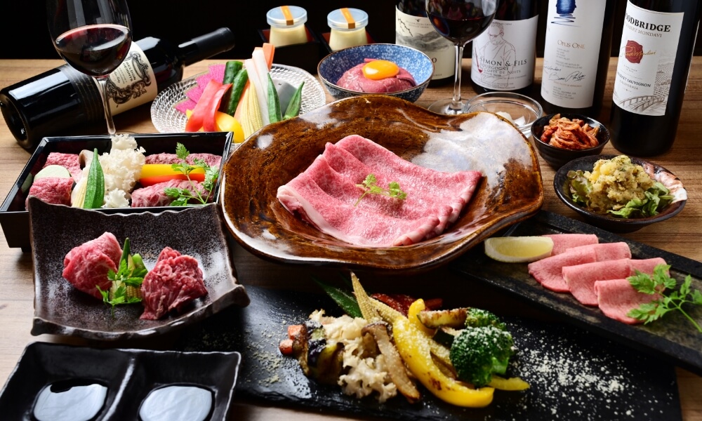 「飛騨牛 焼きしゃぶ」や「黒毛和牛3種盛り」など【大人気！おすすめコース】11品