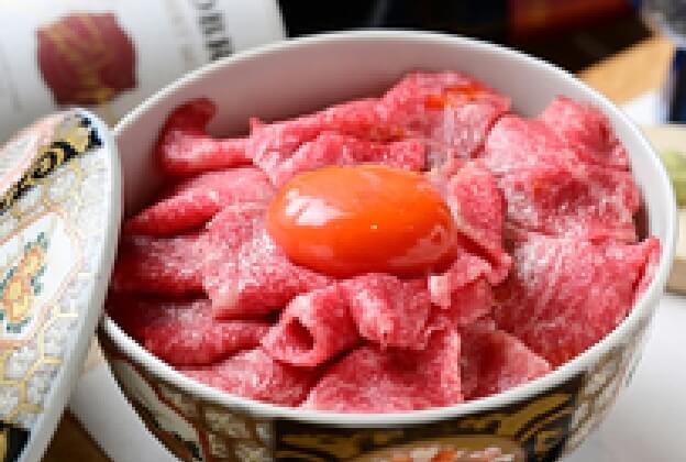 飛騨牛 生牛丼 龍の卵